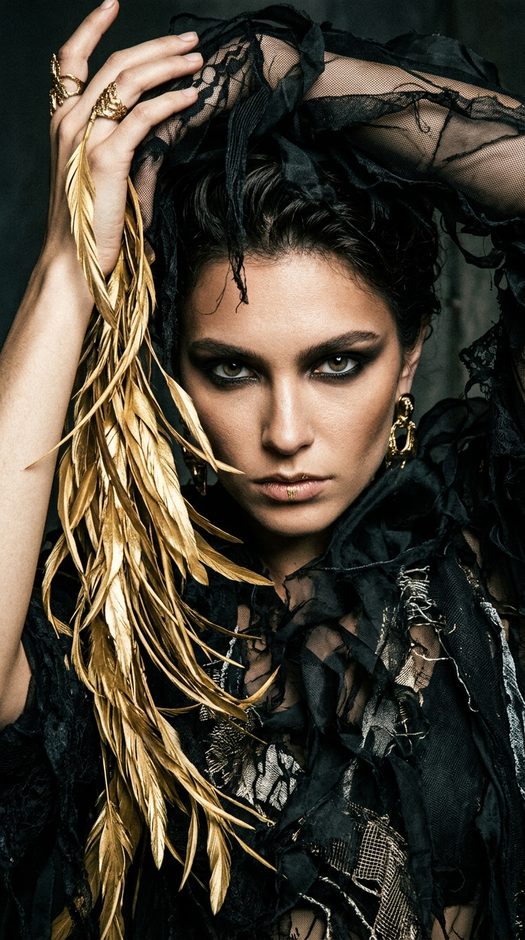 avangardnaya-fashion-semka-zhivaya-skulptura